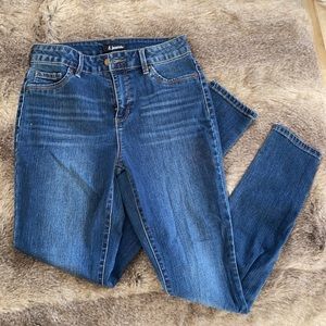 High waisted skinny jeans